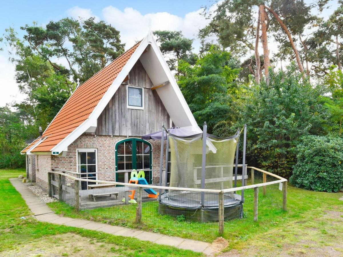 ホテルLandal Landgoed De Hellendoornse Berg Haarle エクステリア 写真