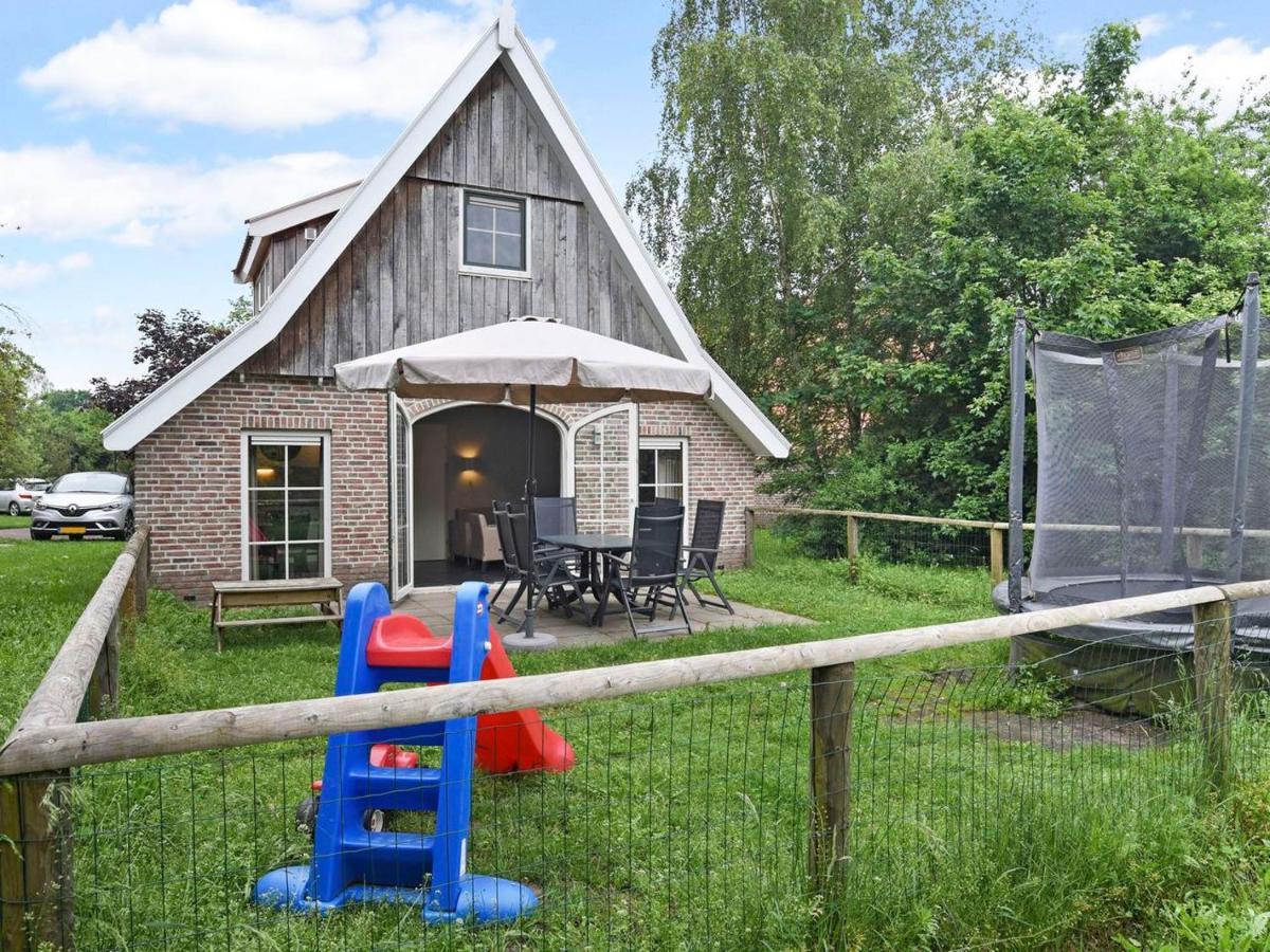 ホテルLandal Landgoed De Hellendoornse Berg Haarle エクステリア 写真