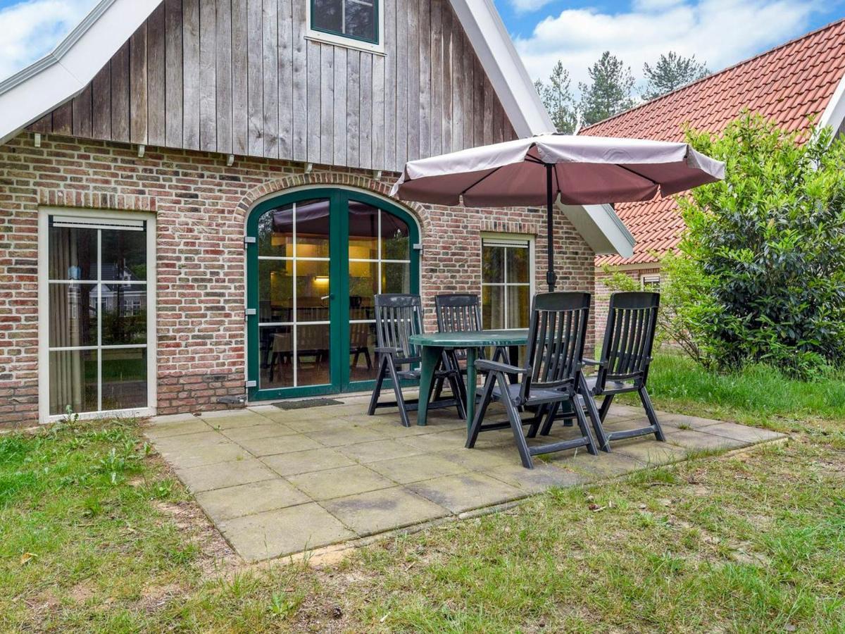 ホテルLandal Landgoed De Hellendoornse Berg Haarle エクステリア 写真